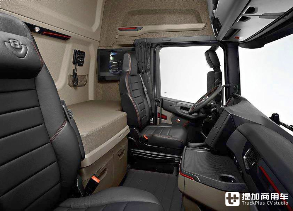 斯堪尼亚全新超大号驾驶室实装带您看看它都有哪些舒适性改进
