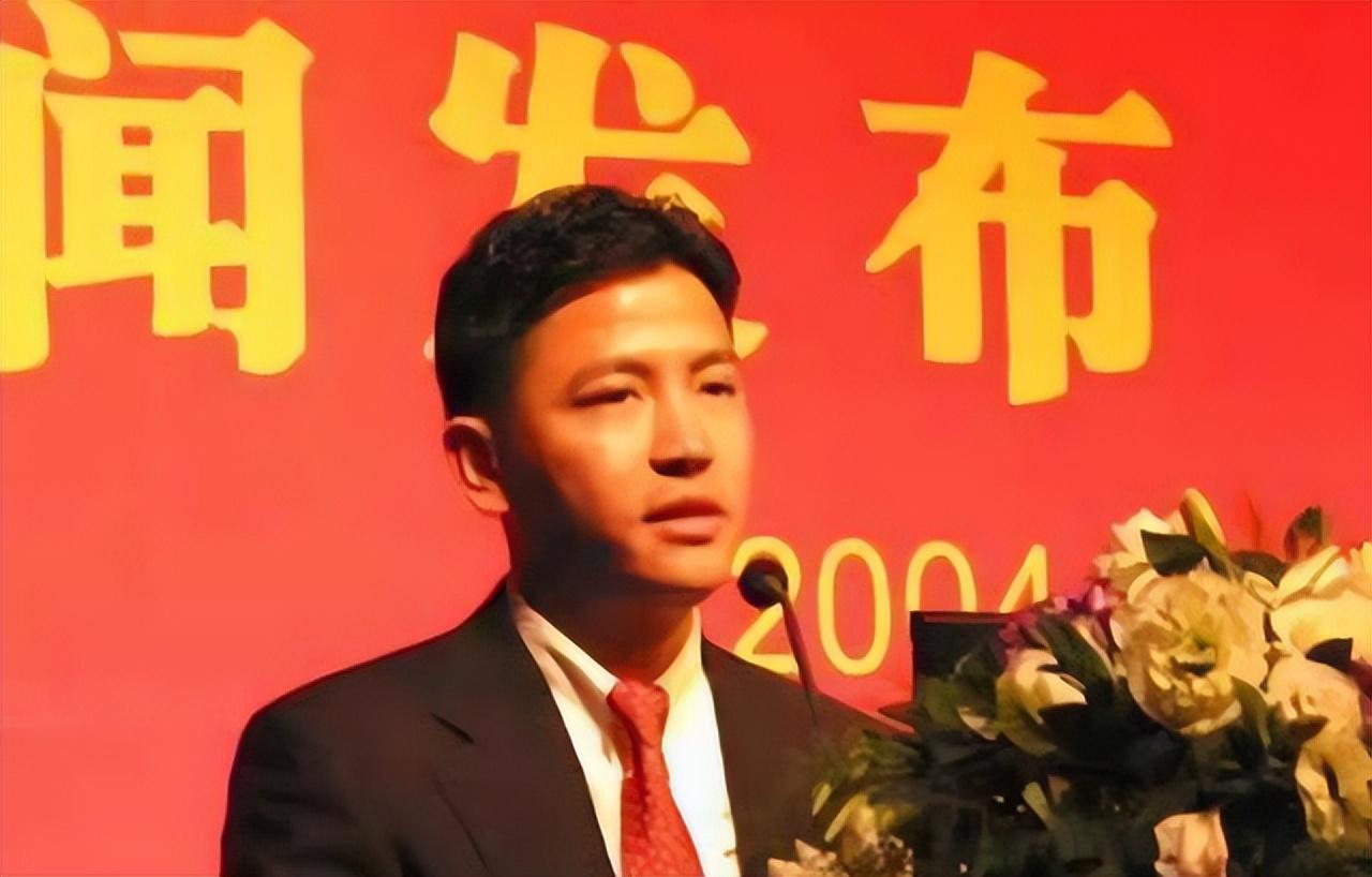 张志铭中专毕业给首富开车因长相被首富妹妹看上赚65亿身家