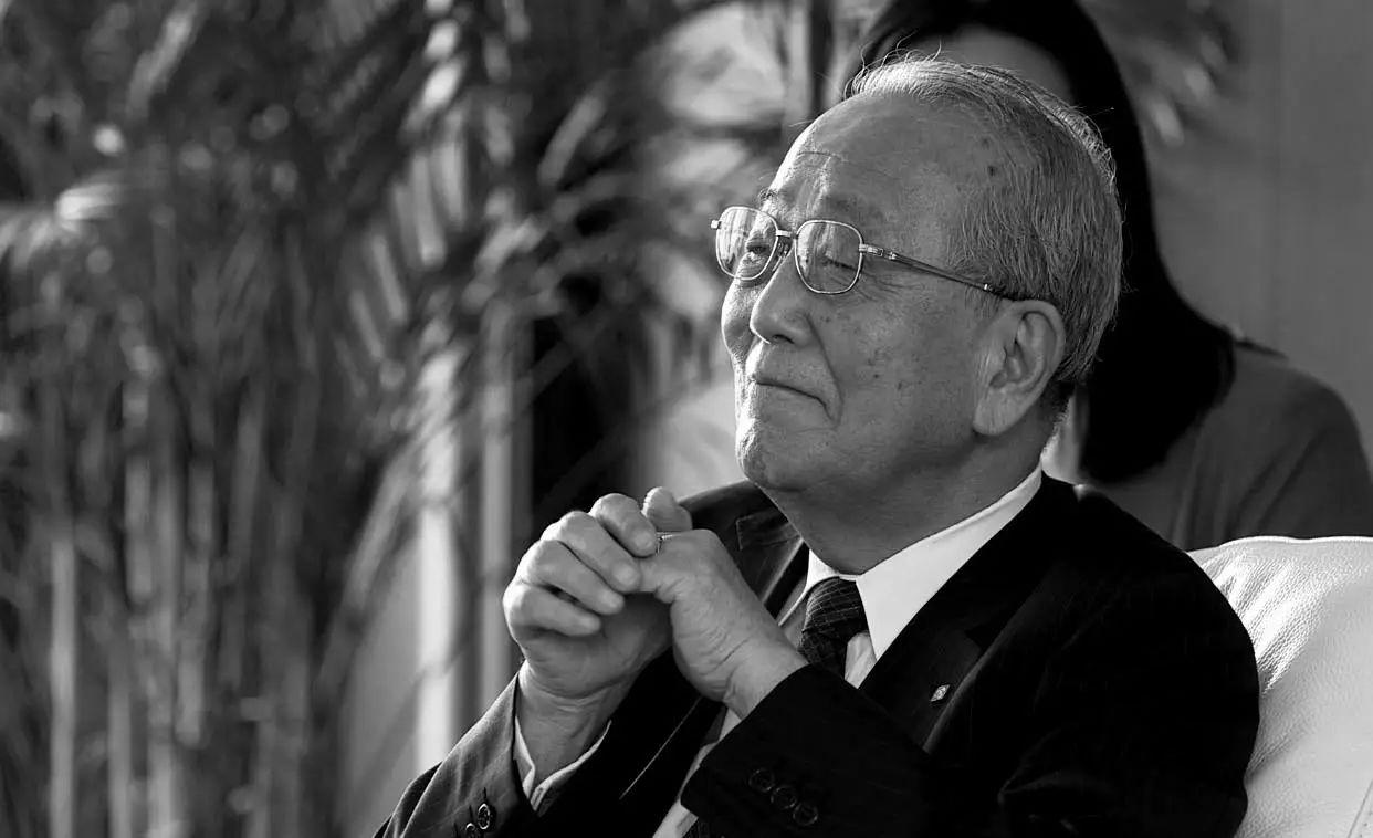 稻盛和夫忠告:身处逆境,真正能改变你的不是道理,而是3个习惯