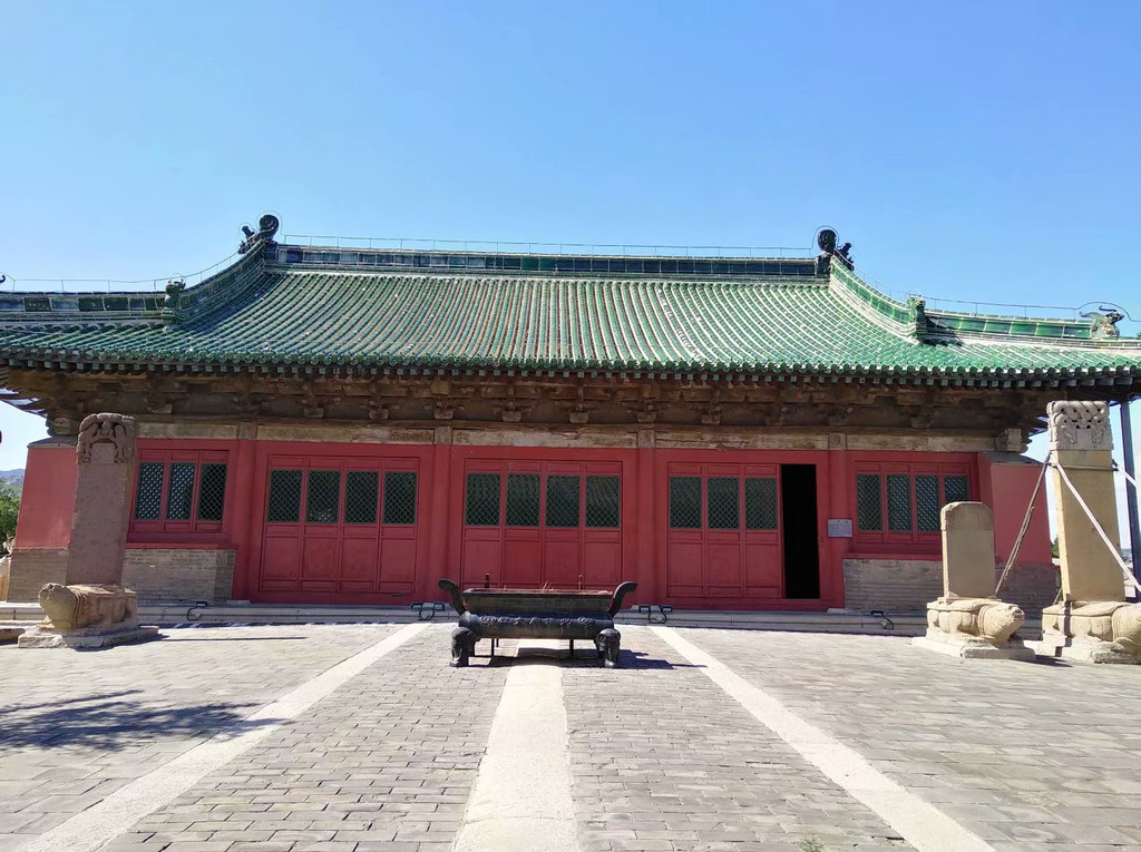 辽宁一座古建筑,是全国五大镇山中保存最完整的镇山庙