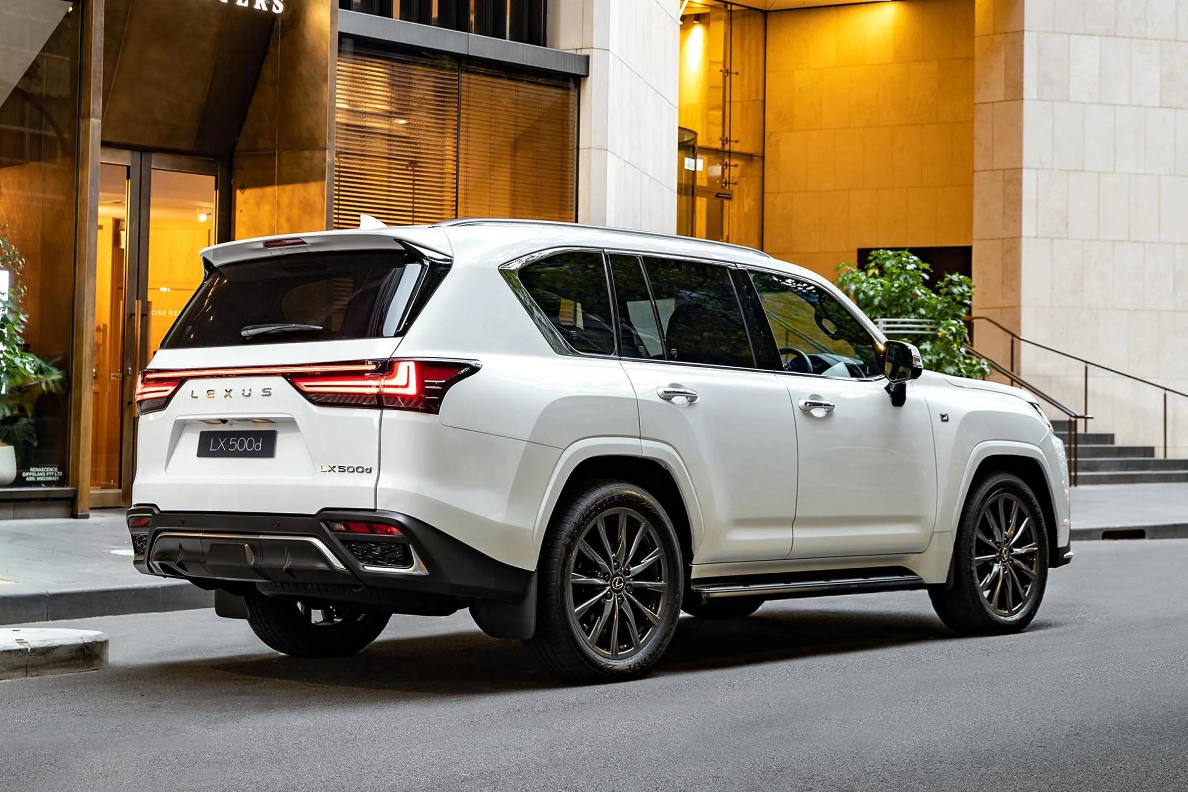 雷克萨斯lx500d搭载3.3tv6柴油引擎狂破305马力!