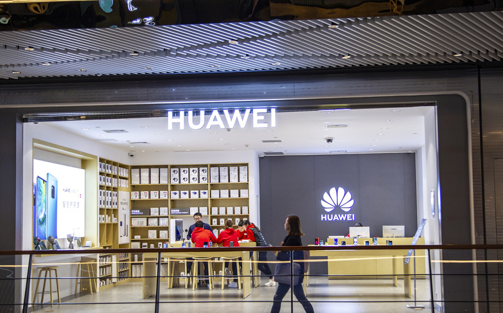 华为余承东做手机,做汽车自动驾驶,很像《三体》中的it副总裁