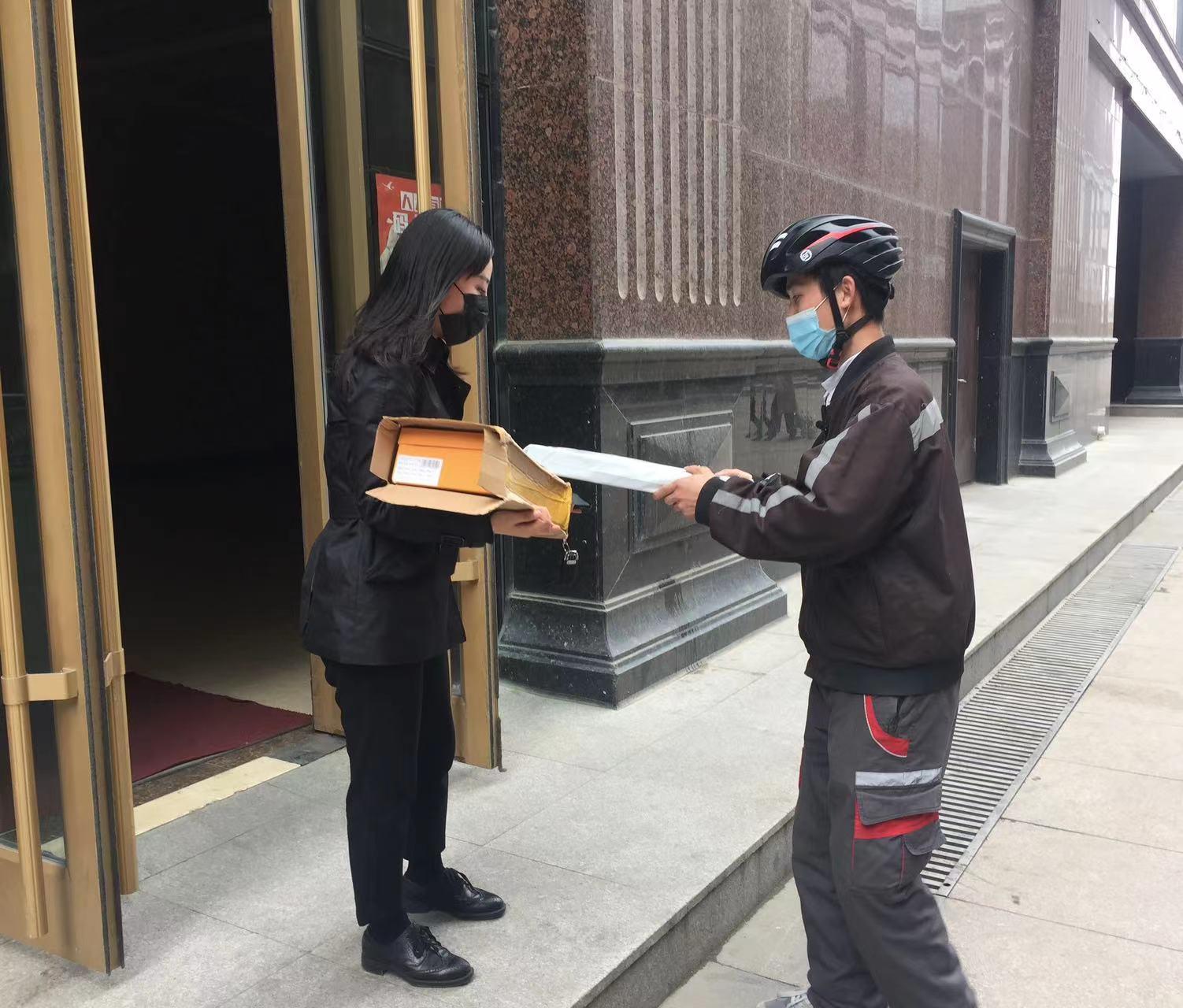 顺丰"极效前置"升级"双十一"的第一批快递已经送货上门