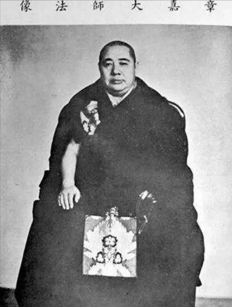 解放战争结束后老蒋败守台湾时带走的大师们后来都怎样了