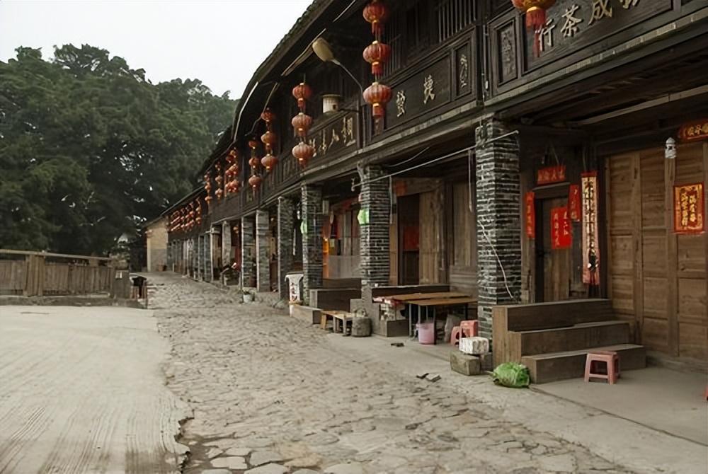 大北岭古驿道,也叫状元岭,这里走出来过成千上万个优秀的人才,他们有
