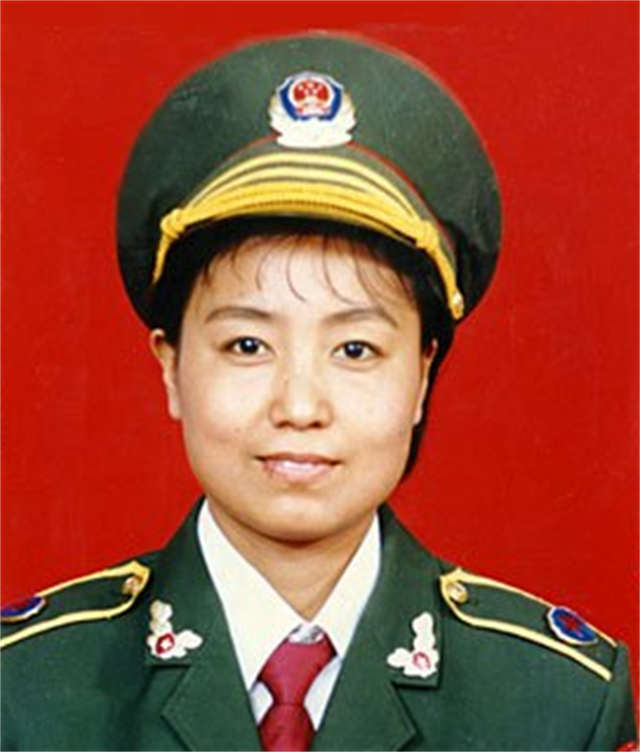 将王振松的"水木帮"拿下之后,登封的老百姓对任长霞这位新局长口口相