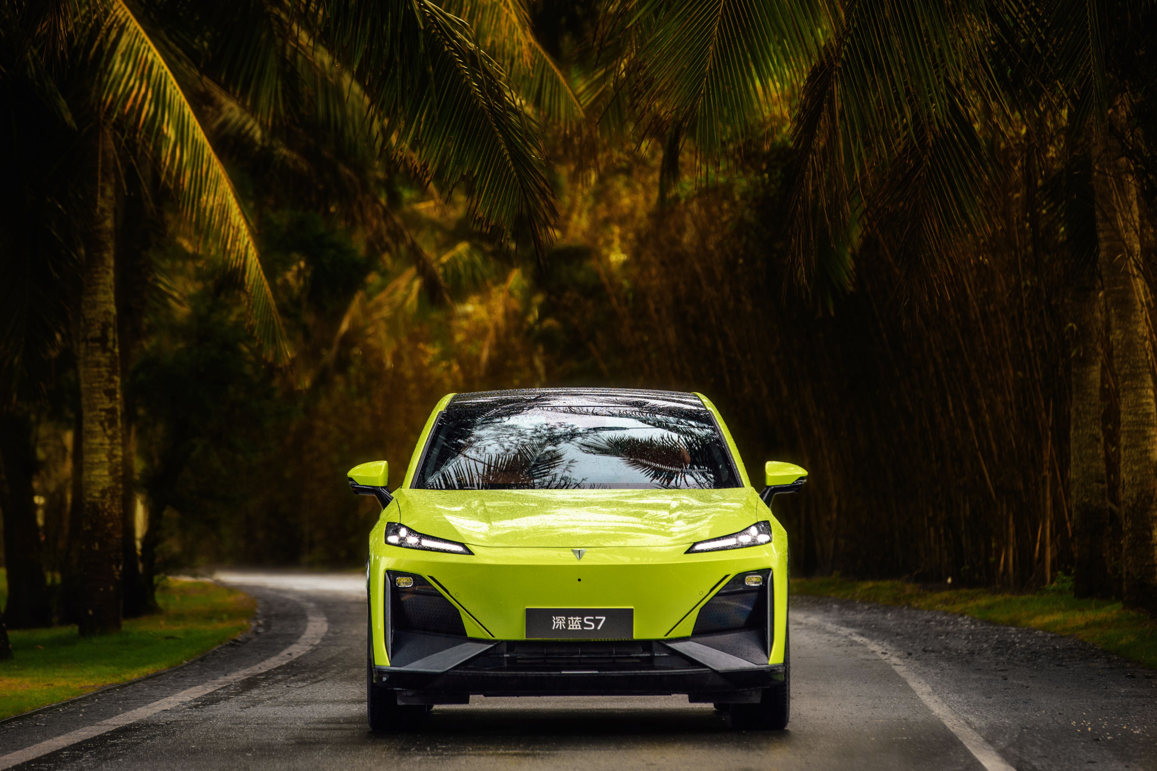 长安扔出颗"炸弹"!深蓝s7以14.99万元价格,炸开了中型suv市场