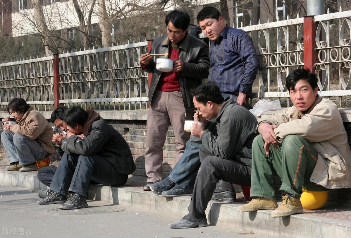 农民工临时工比正式工好原来是因为工资