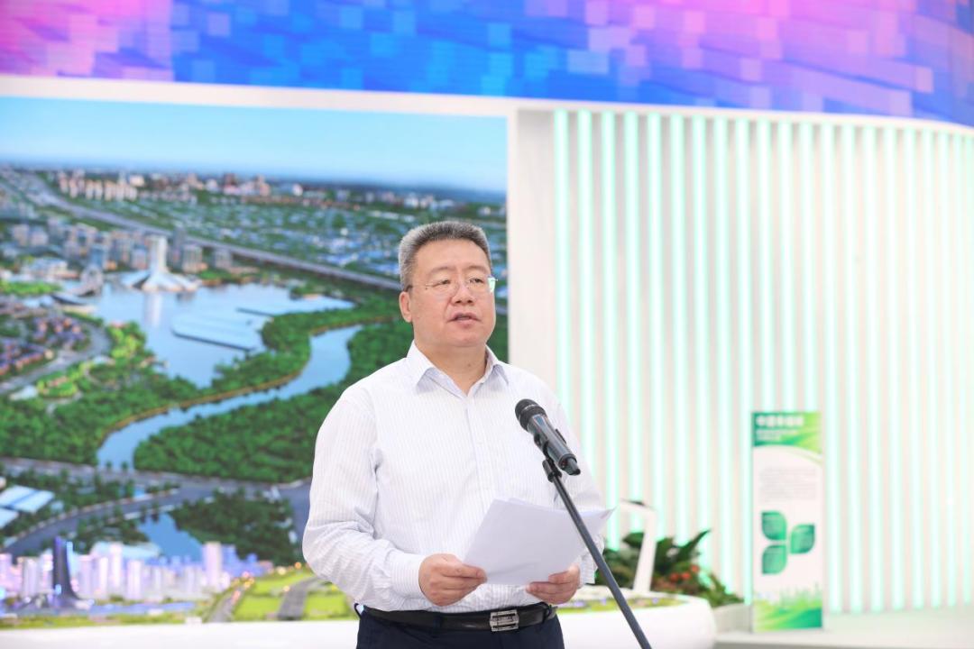 郑学选出席国家会展中心(天津)启用暨绿色智慧建筑博览会开幕仪式,并