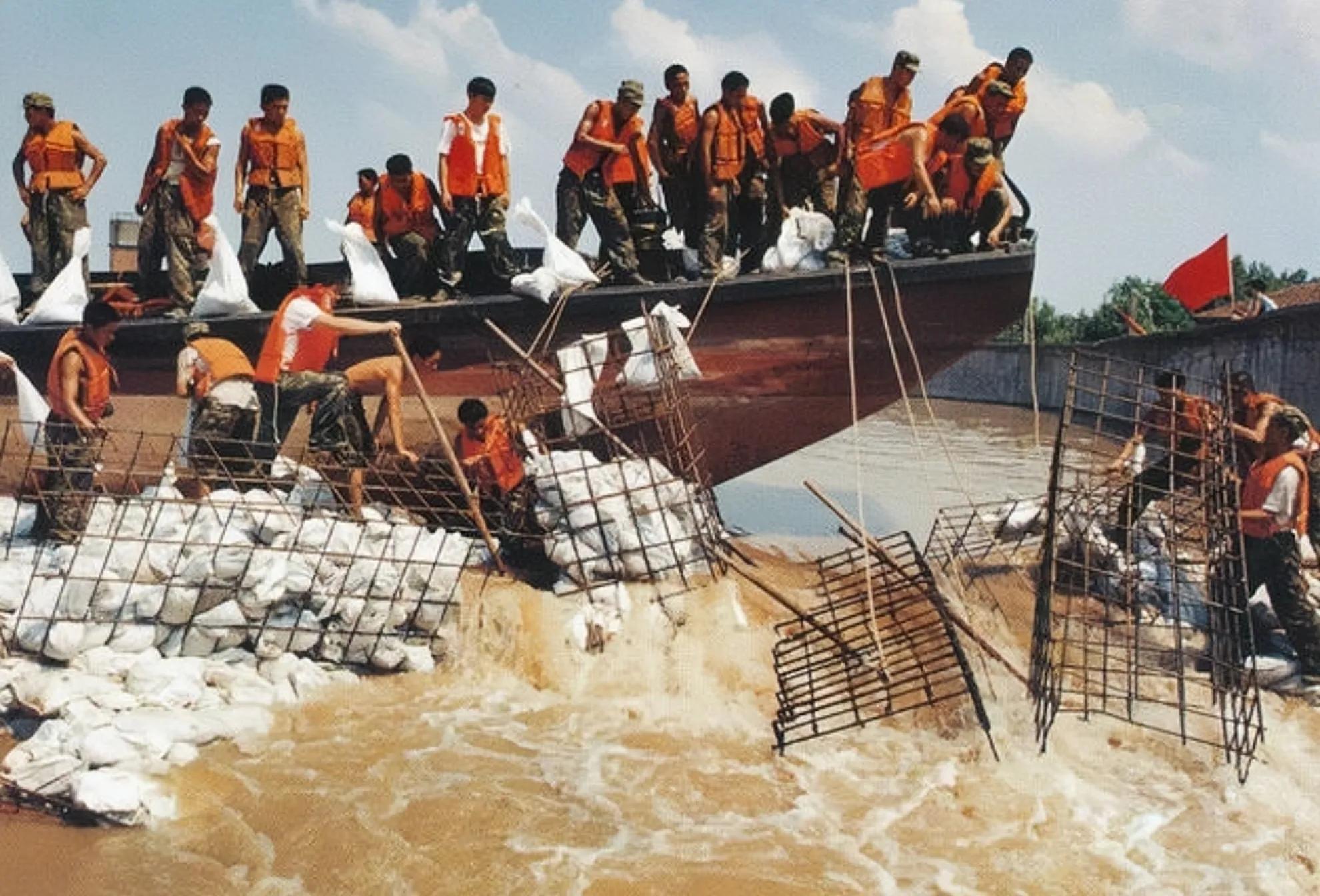 98年九江大堤决口时,曾命令用大船堵口的市长刘积福,后来怎样了