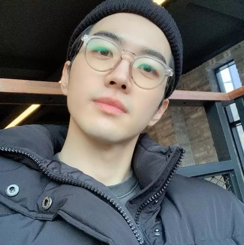 《衣袖》演员姜勋因为少女时代太妍而出道!告白:请帮我签名