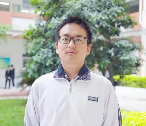 四川考生王俊凯高考理科699分,数学满分!