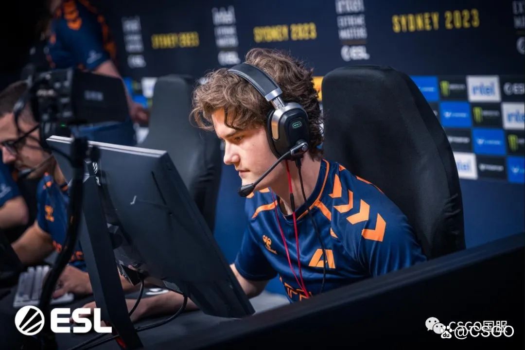 【世界第一Vitality首日双败回家!今天LVG与C9、NaVi与FaZe生死战】