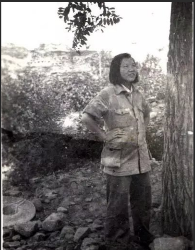 1990年毛远志病逝,丈夫整理遗物时发现一封残信,打开后让人泪目