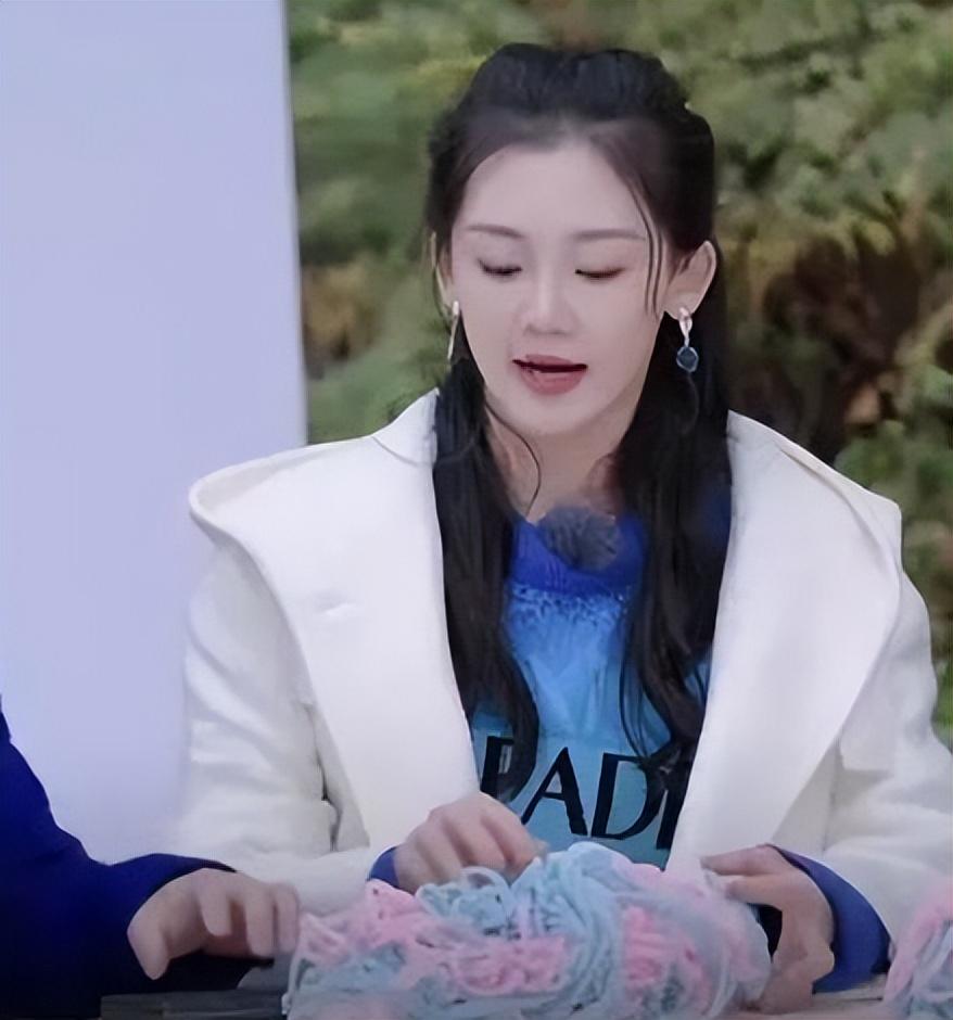 因《芳华》相识,那时苗苗刚崭露头脚