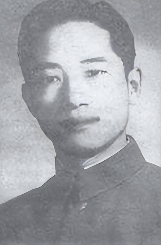 然而,当地居民却因为熊应堂的身份地位而不敢敢怒不敢言.