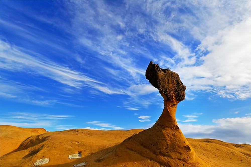 台湾知名景点象鼻岩"象鼻"断裂,网友担心野柳女王头也将消失