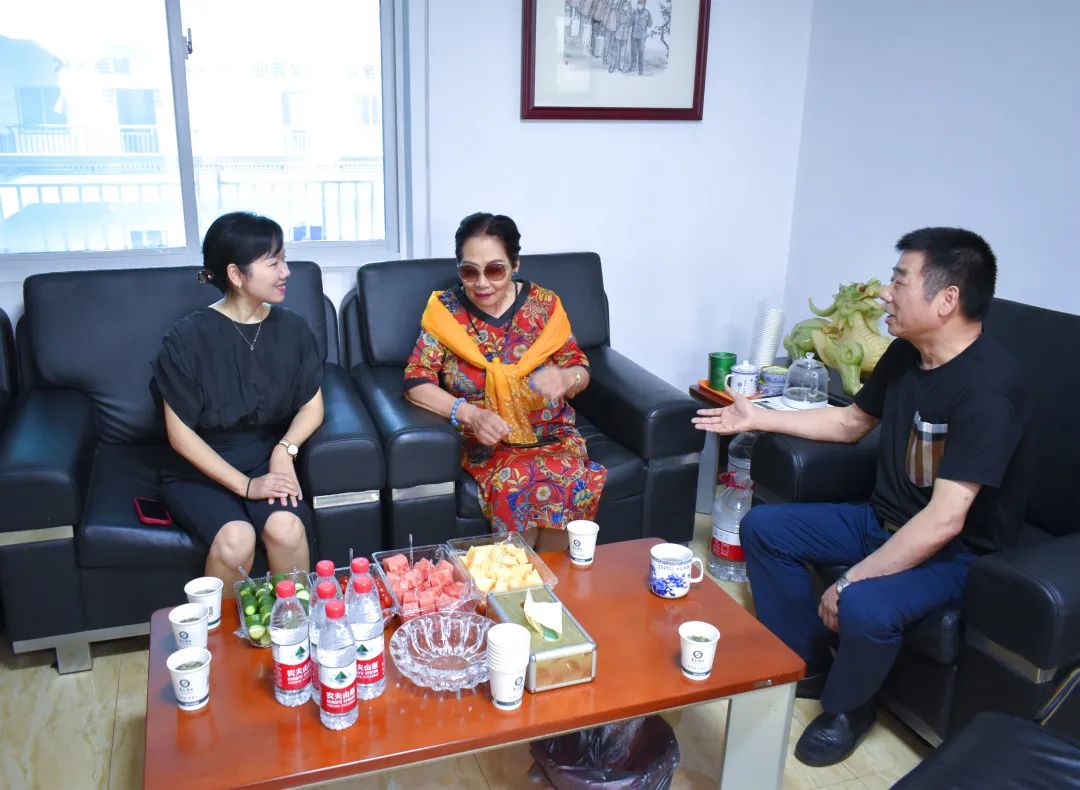 开国大将肖劲光之女肖凯女士一行莅临泰和医院指导调研工作