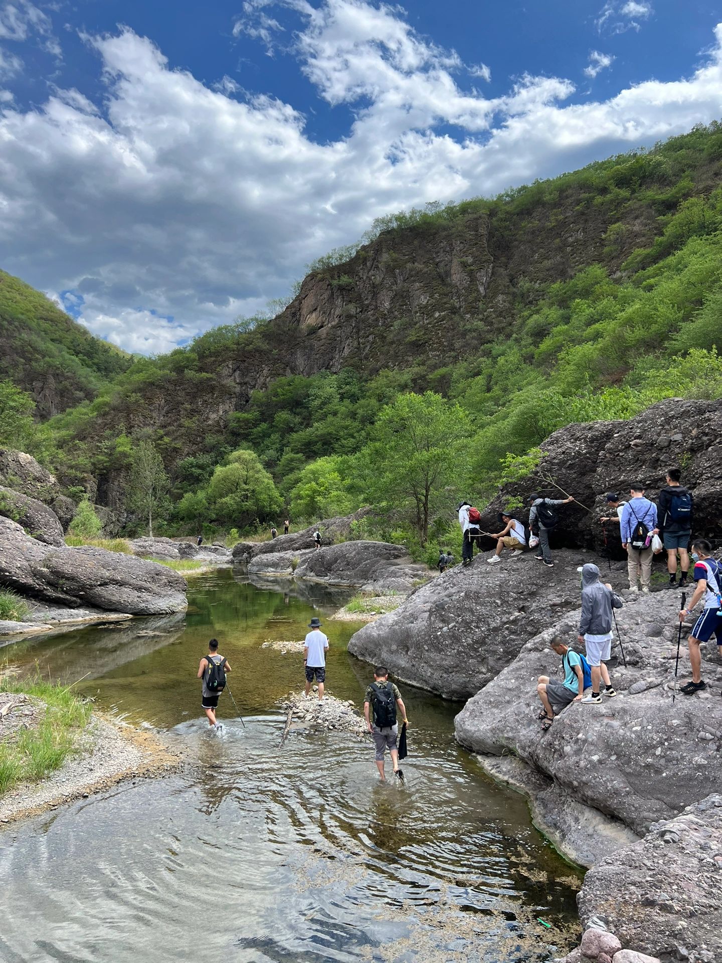 地点:翠鸟谷 门票:无 交通:自驾或报团,建议在领队带领下徒步 导航