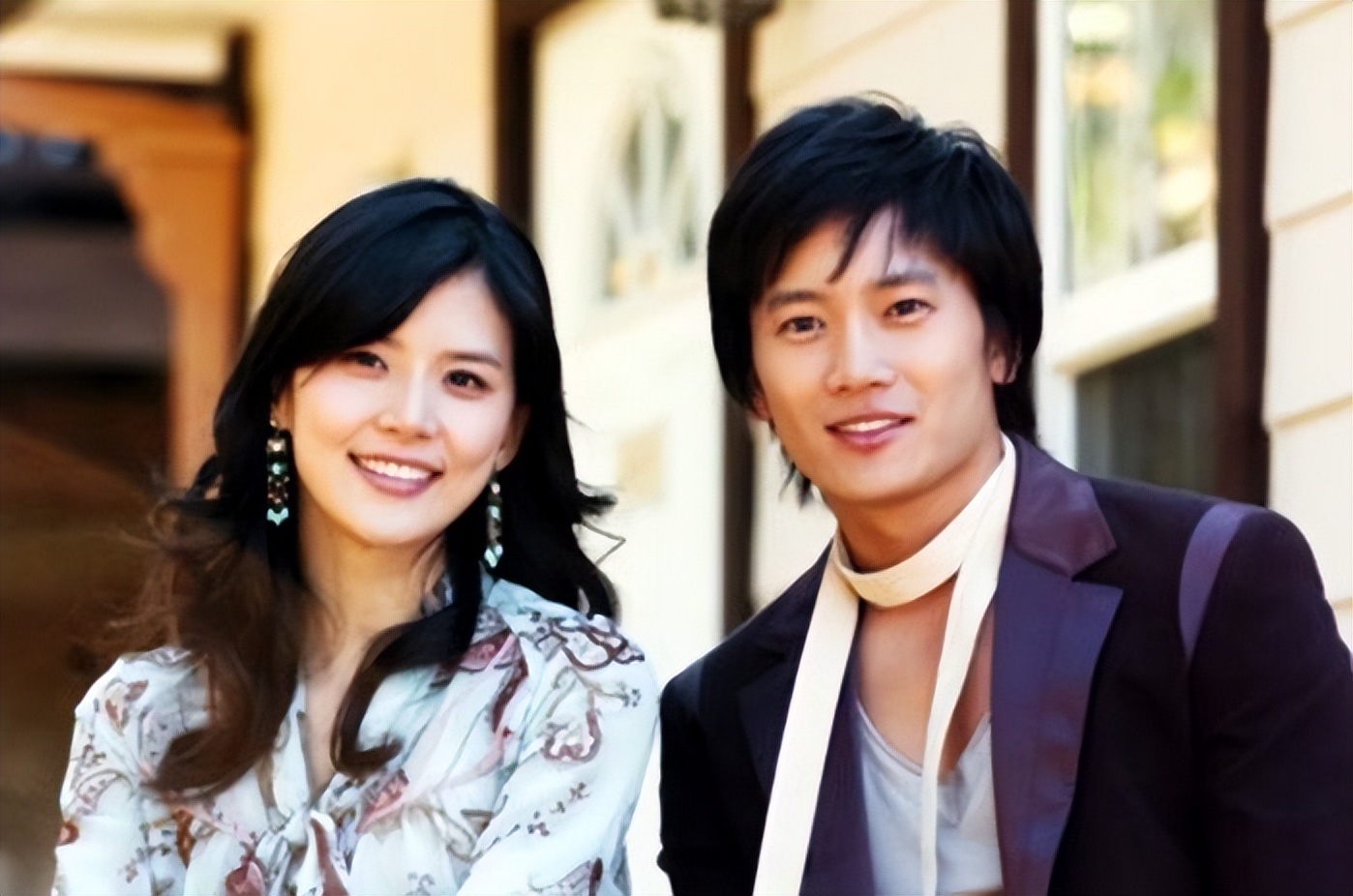 因作品结婚的夫妻!《黄手帕》延政勋韩佳人和《迫降》玄彬孙艺珍