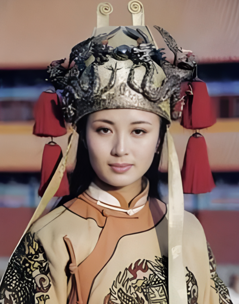 回顾:她是史上最美女状元,18岁守寡,因绝世容颜被多人强占