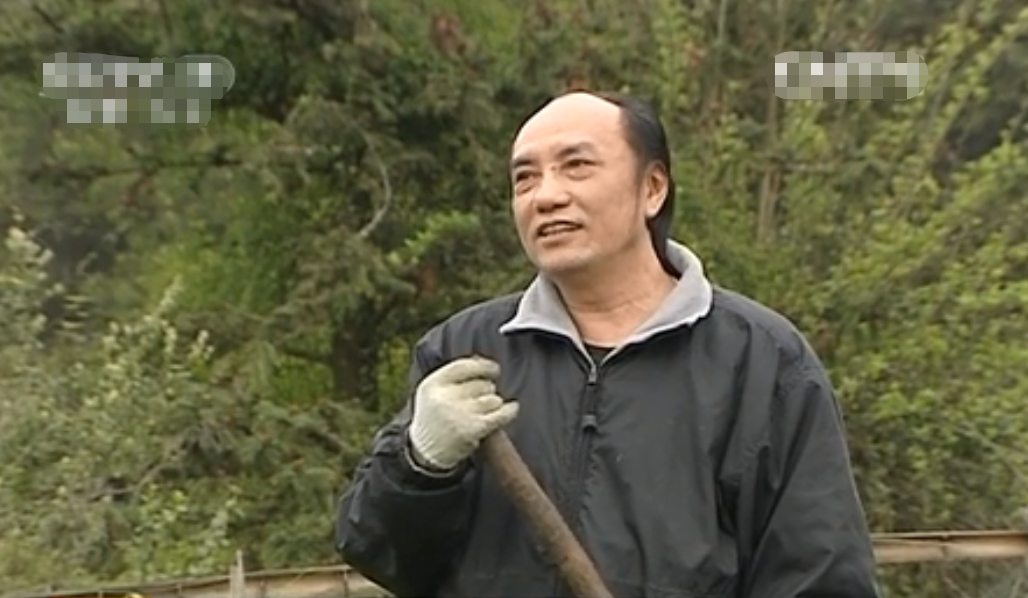 到2011年,吴庆五的合作社出栏特种野猪达8000头.