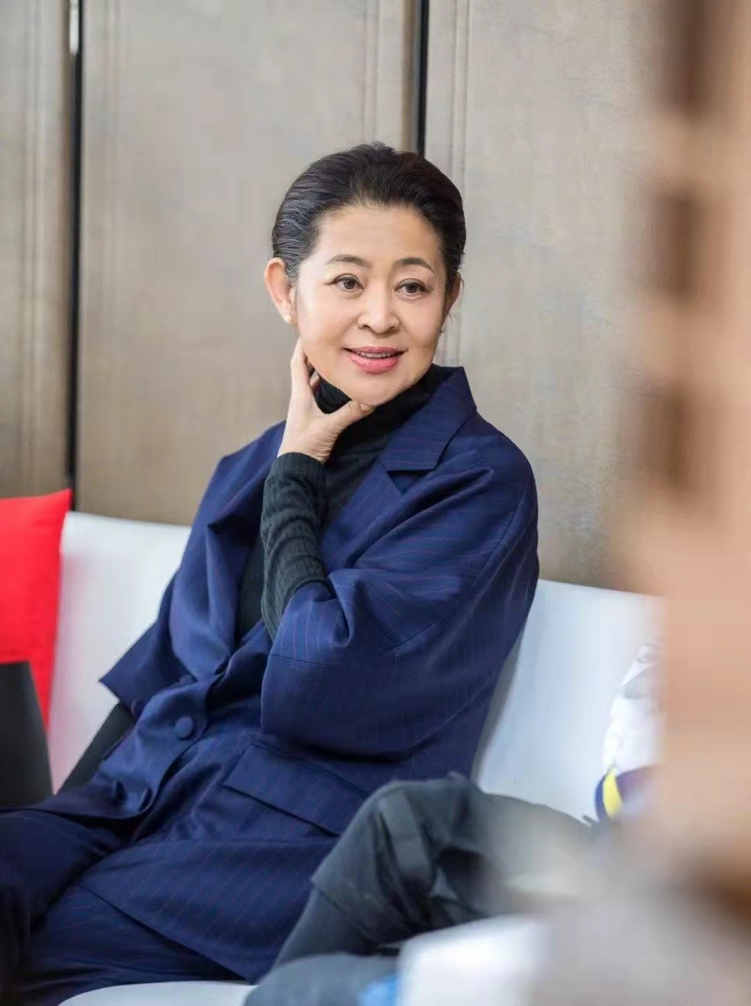 倪萍:13次登上春晚舞台却为儿子辞职,如今苦尽甘来无遗憾