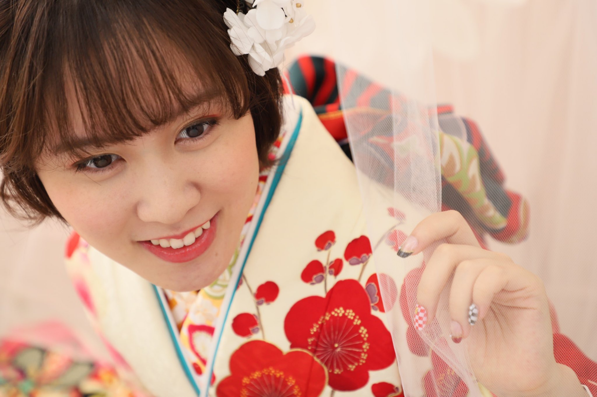第四图她的绣球抛给了谁?和服店晒平野美宇最新成人礼和服照