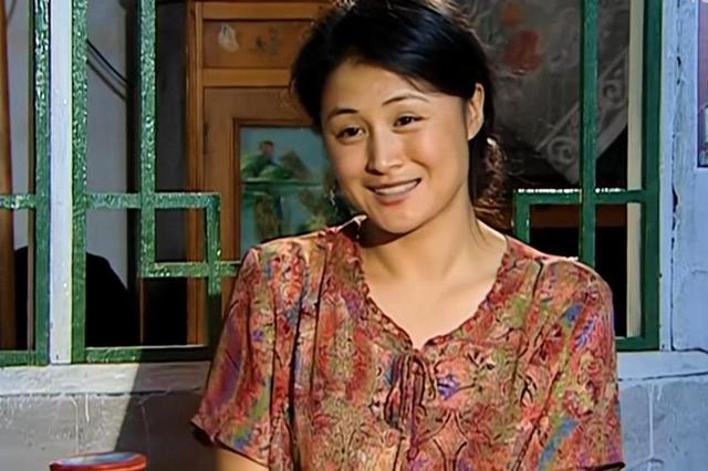 "谢大脚"于月仙离世一周年,与之相关的人和事,仍然纠葛不断