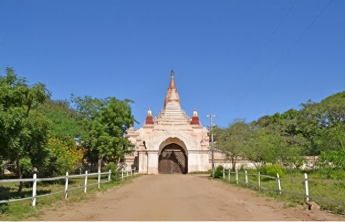 缅甸大将军敏昂莱首次承认,缅北战乱难平,地方武装无法根除