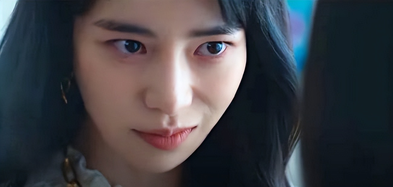 《黑暗荣耀》林智妍烫卷发被骂?吸烟传奇场面幕后爆:其实不会抽