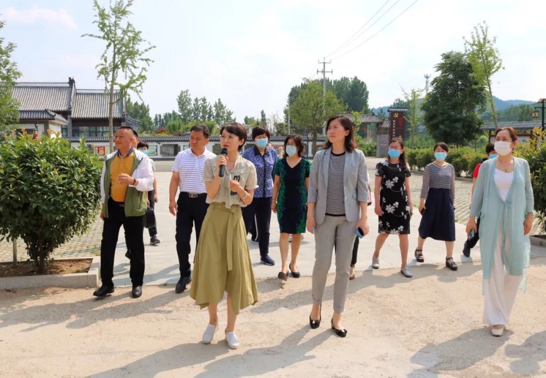 潍坊市妇联组织赴济宁考察