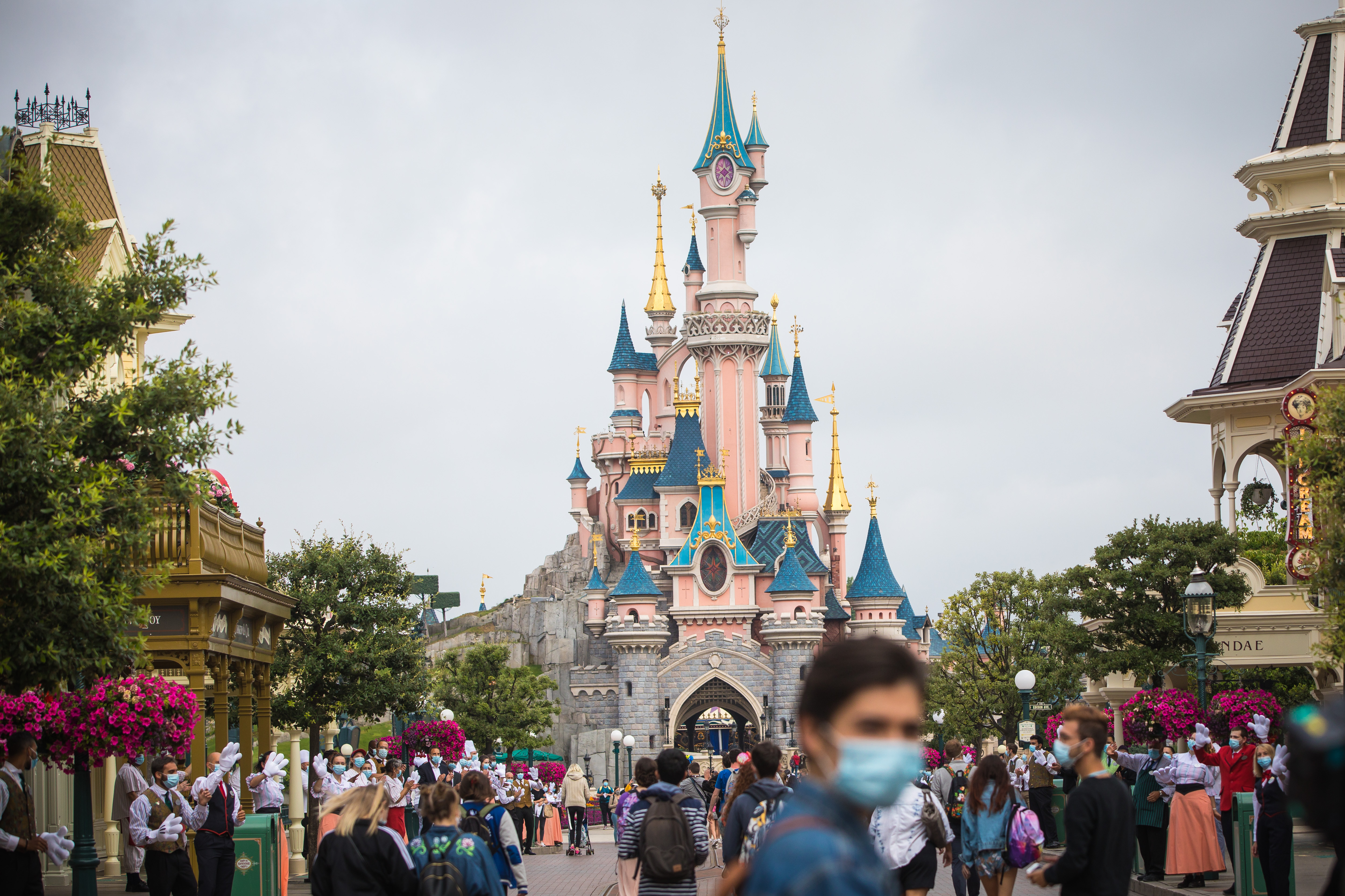 巴黎迪士尼乐园重新开放(2)