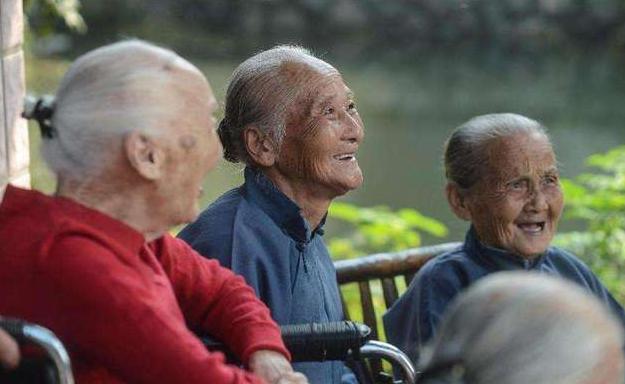 一萬人中有多少人活到80歲?活多大歲數算長壽?越長壽越好嗎