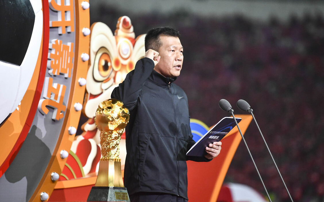 宋凯上任足协或拿裁判下手,黑哨王哲二度禁赛,就连上港也遭波及