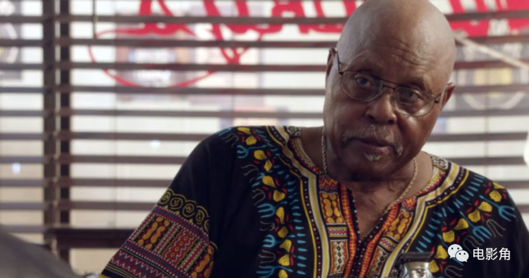 《夏威夷神探》演员罗杰·e·莫斯利去世,享年83岁