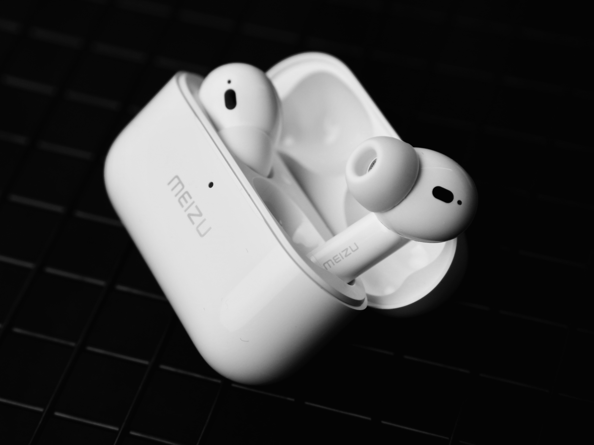 魅族pop pro降噪tws图赏——这是魅族用户的降噪之选