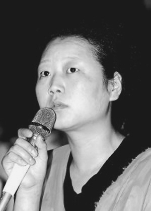 2003年西安一行长挪用4.3亿巨款,被判死刑,逃到香港被同伙举报