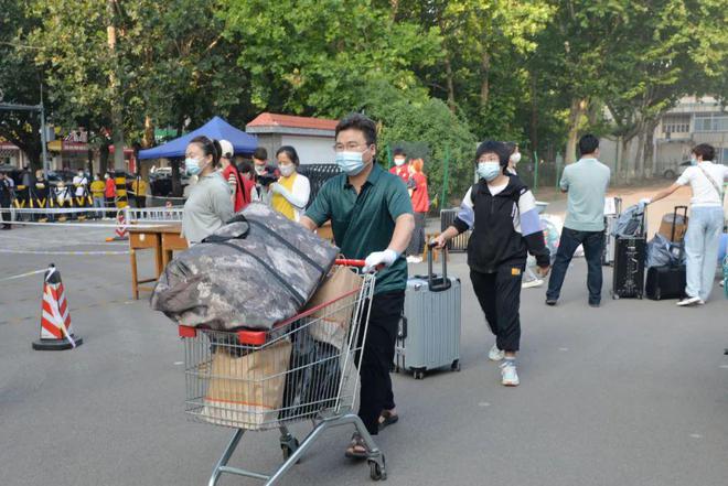 寿光市圣都中学图片