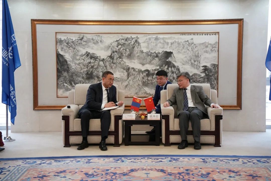 中国核建总经理戴雄彪会见蒙古能源部长一行