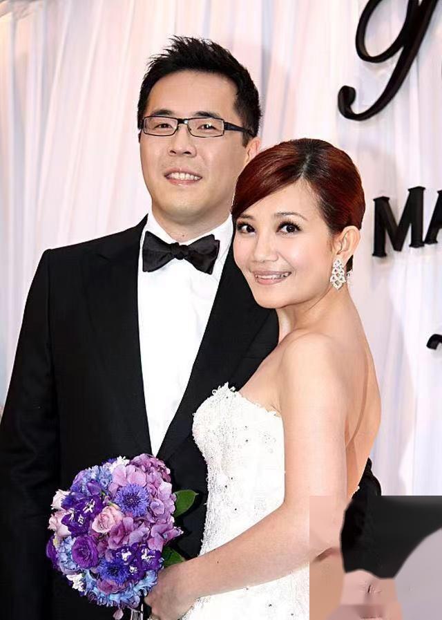 五天再次陷风波玛莎惹争议被梁静茹逼婚却娶谢苇怡