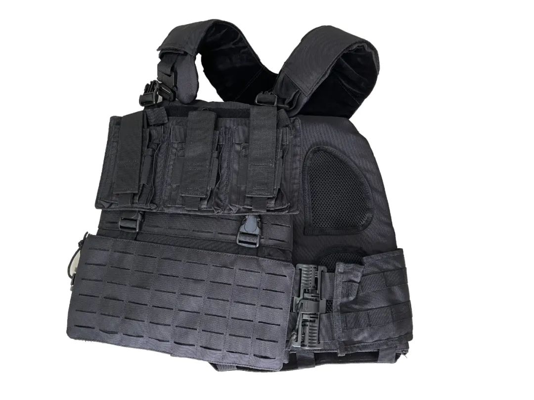 一键快拆穿脱更方便|战术款快拆防弹衣!