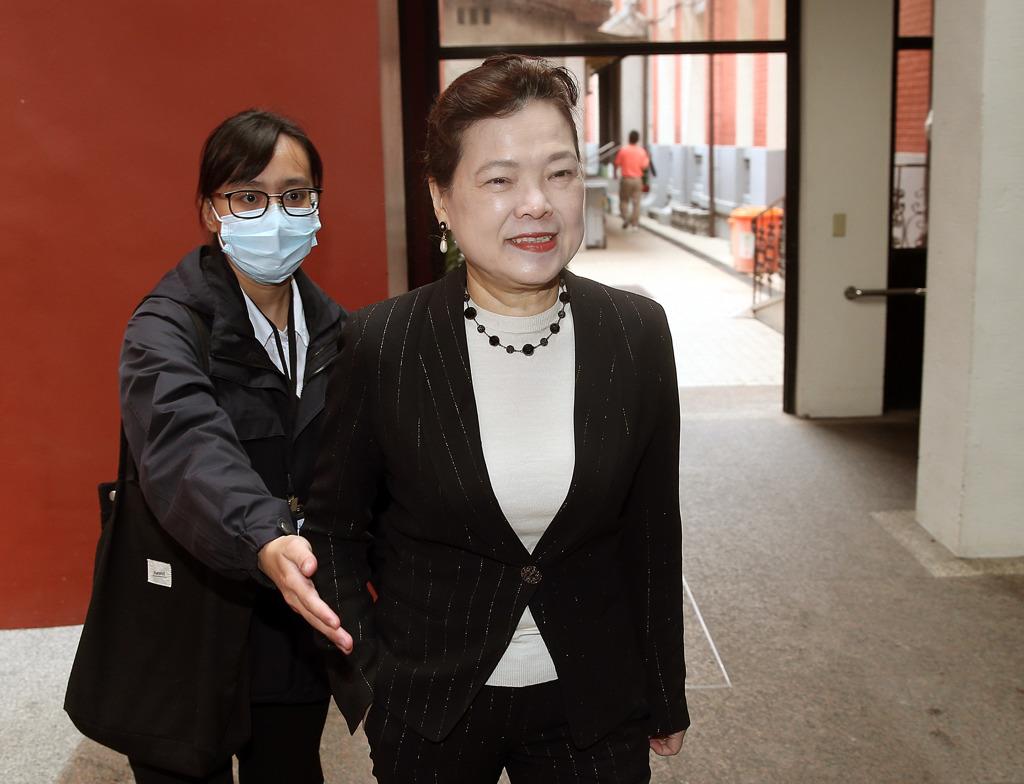 美国要搞死台积电,王美花却担心影响美台合作?郭正亮怒轰不负责