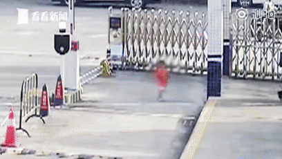 |换装、盖黑布……她拐走幼儿的手段令人心惊！