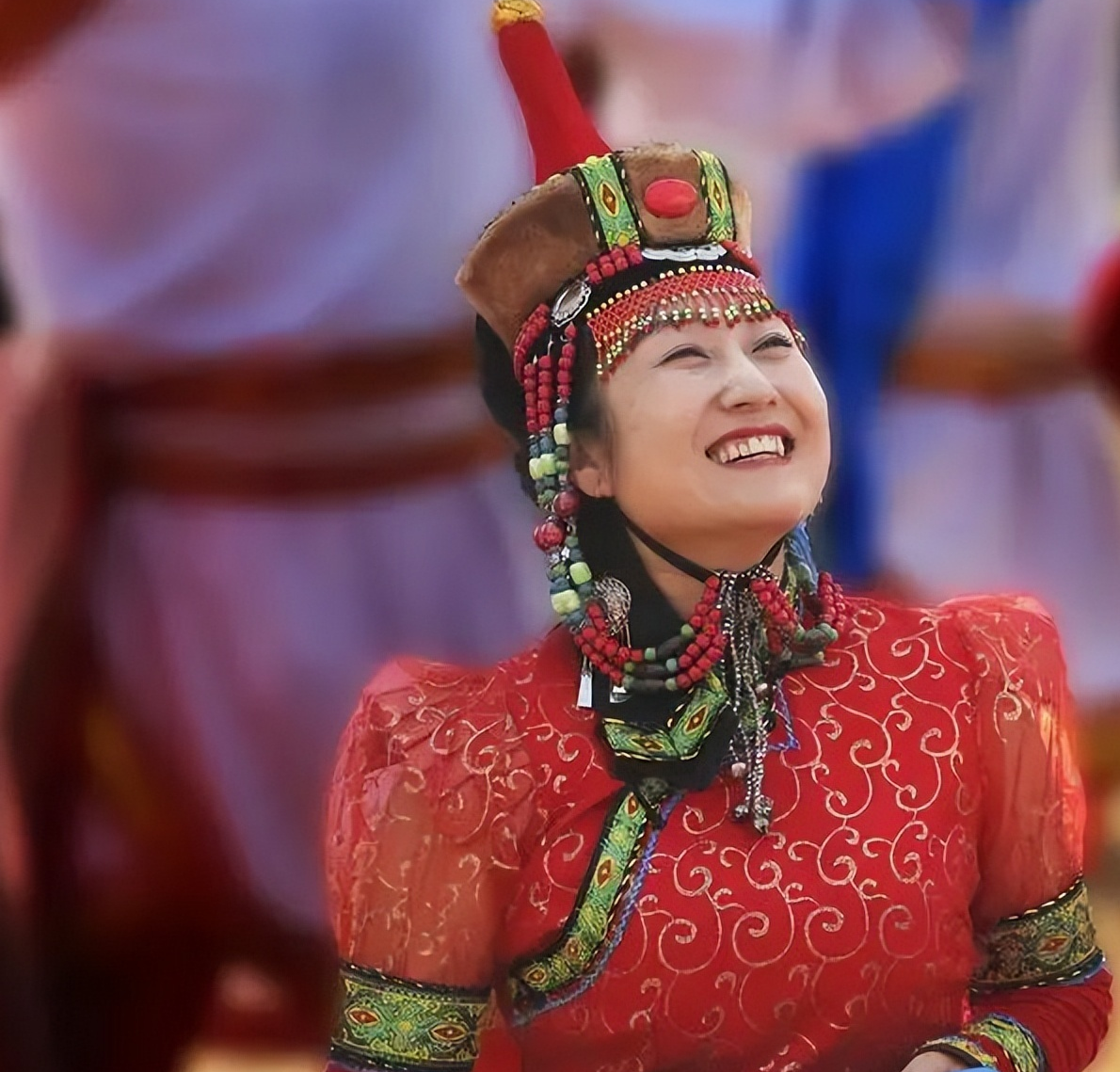 蒙古姑娘害羞地告诉你