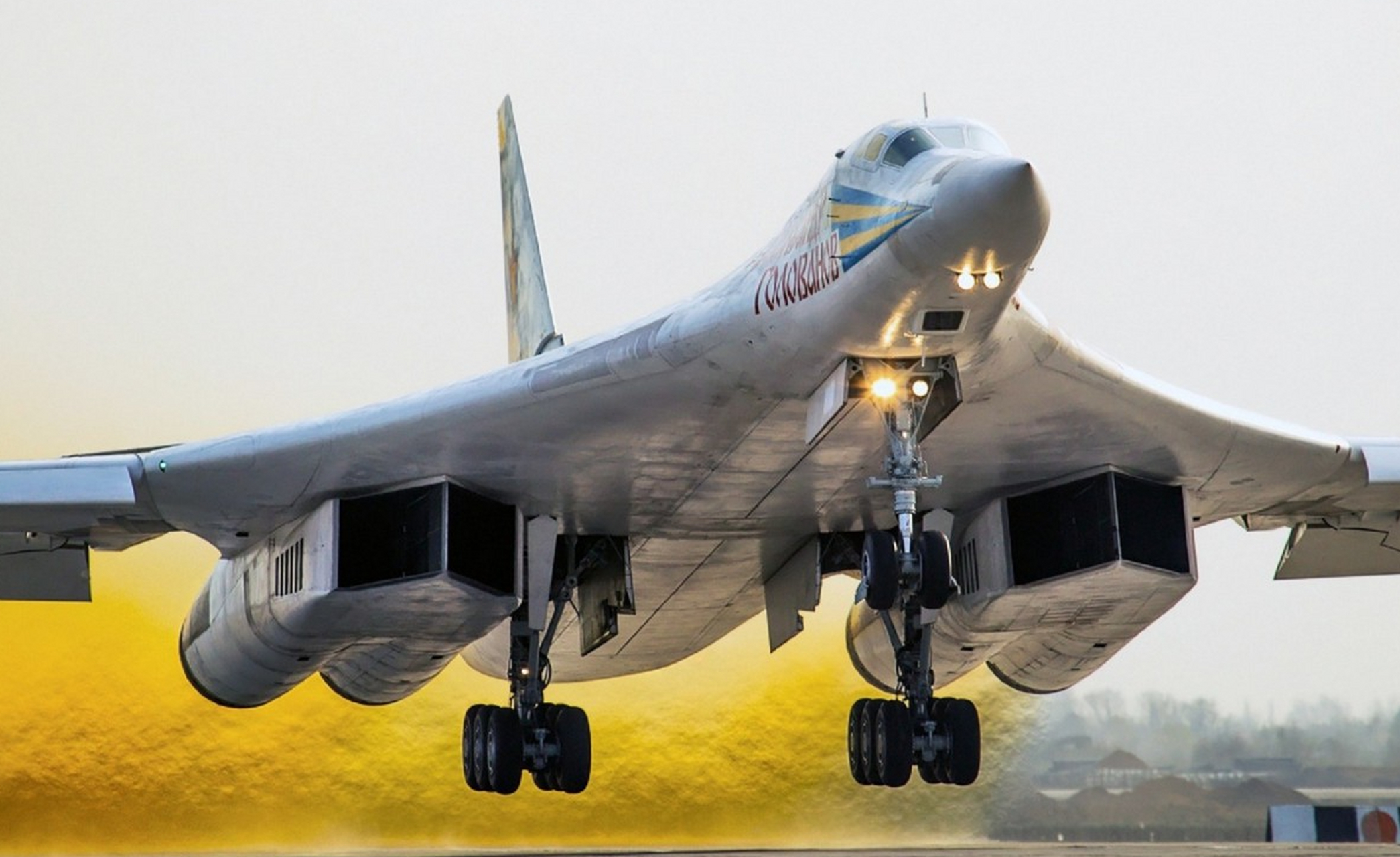 "俄罗斯卖图160给印度",要从中读懂4个信息 长期以来,印度都是俄罗斯