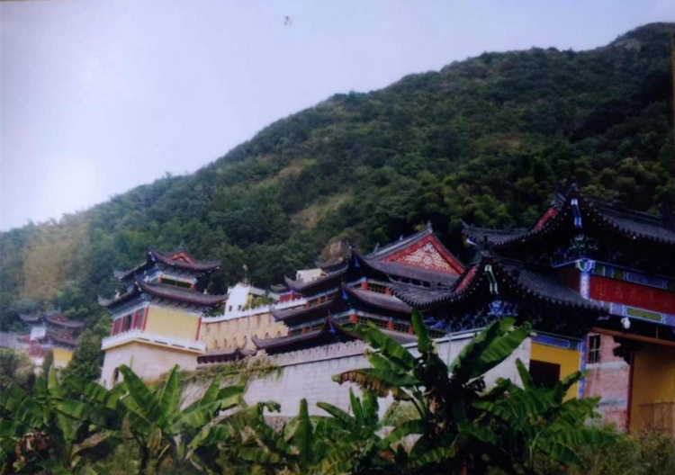 浙江諸暨市西天寺景區掌門人的家國情懷