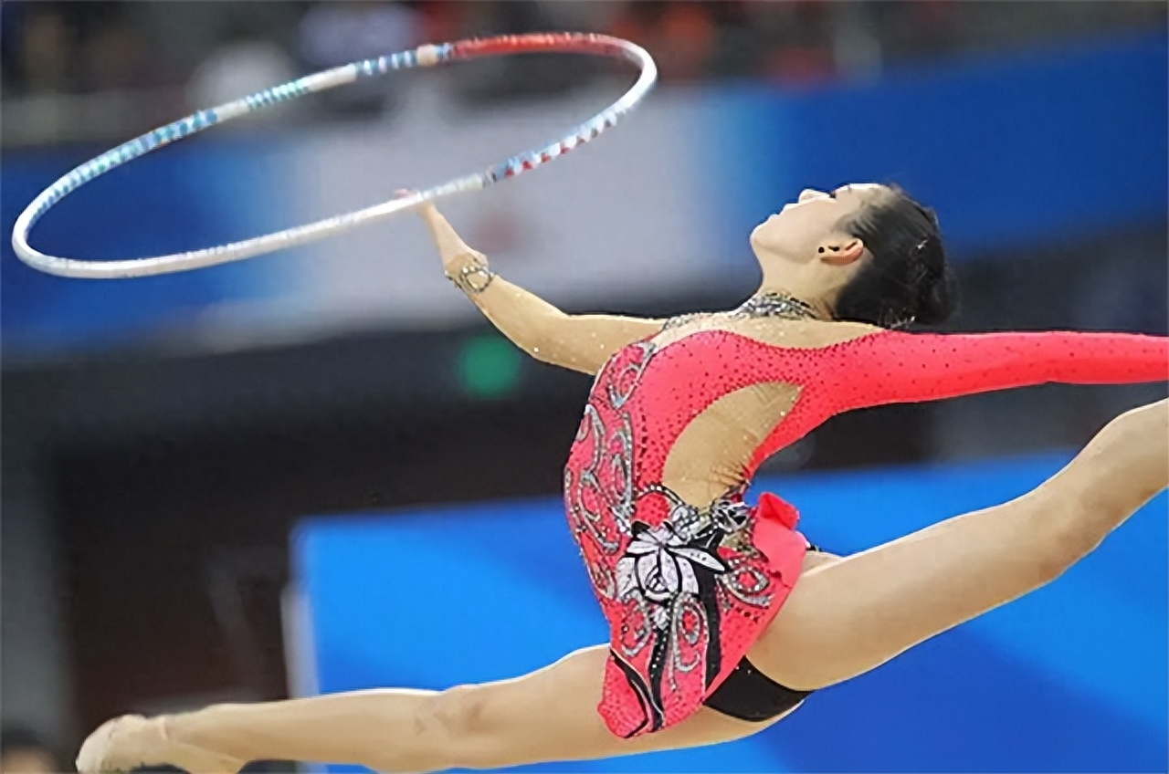 回顾体操女神许昭英:不顾父母反对嫁给中国裁判,如今怎么样了?