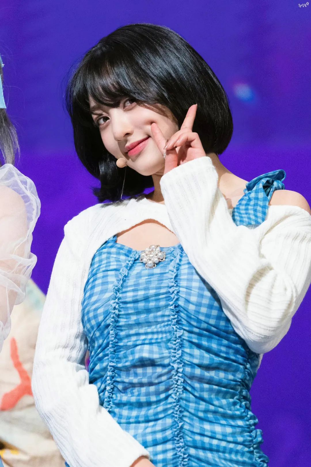 性感大妈,身材丰满的朴志效!