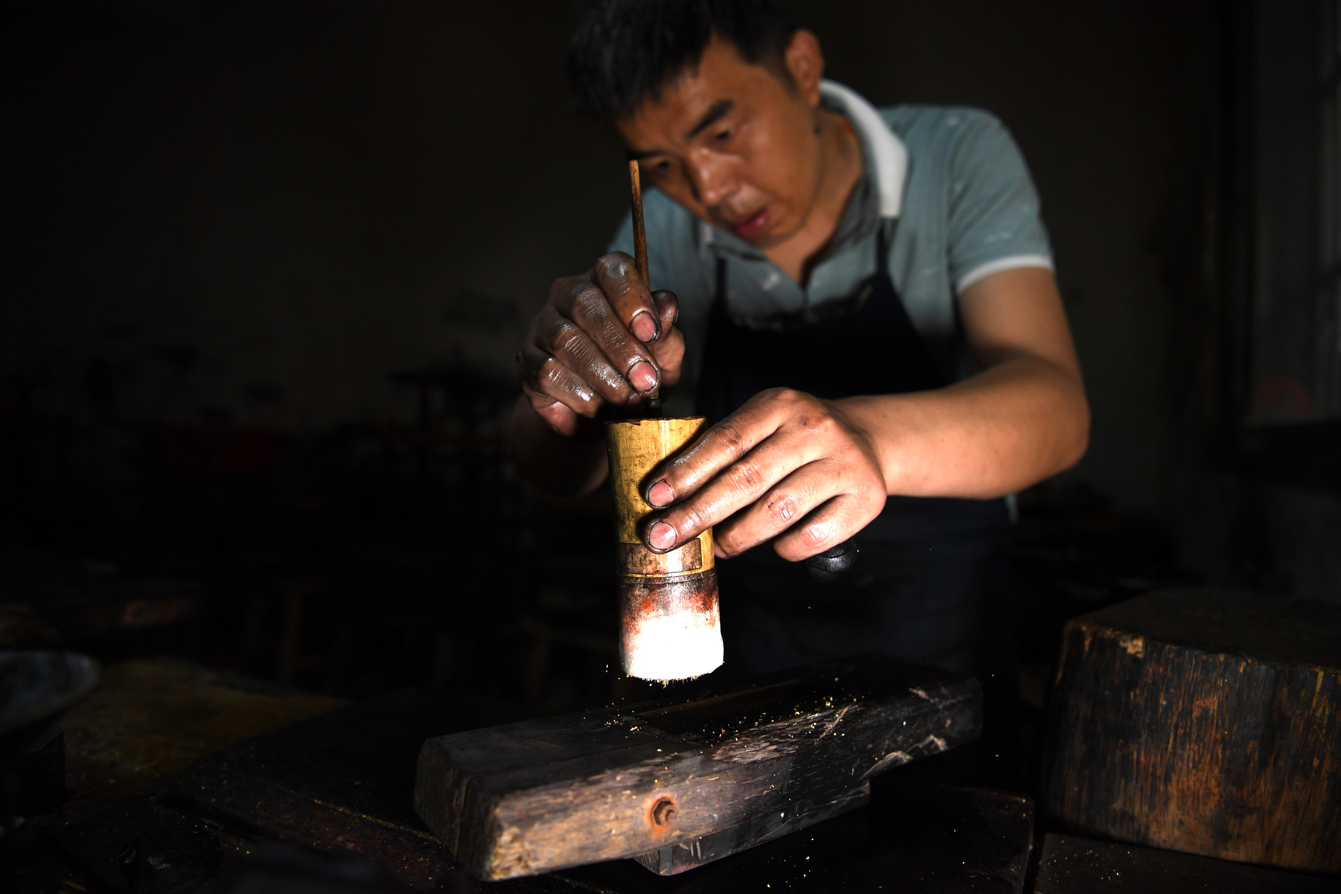 探秘徽墨传统制作工艺(8)